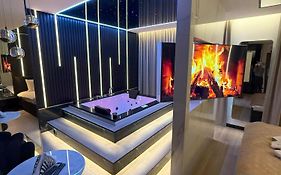 Wiślane Tarasy 2 VIP Apartamenty JACUZZI
